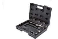 Пневматическая трещотка с набором головок 1/2" KraftWell в кейсе KRW12RW-T Пневматическая трещотка с набором головок 1/2" KraftWell в кейсе KRW12RW-T