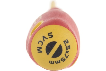 Шлицевая отвертка NEO Tools 2.5x75 мм 1000 В CrMo 04-051