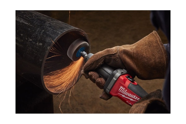Аккумуляторная прямошлифмашина Milwaukee M18 FDG-502X FUEL 4933459107 Аккумуляторная прямошлифмашина Milwaukee M18 FDG-502X FUEL 4933459107
