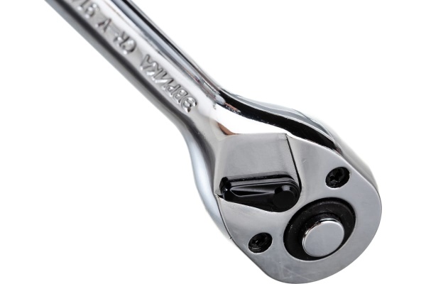 Трещотка с прямой рифленой металлической ручкой ЭВРИКА 1/4 72-зубцовая ER-91472 Трещотка с прямой рифленой металлической ручкой ЭВРИКА 1/4 72-зубцовая ER-91472