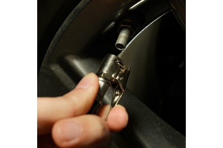 Пистолет для накачки с манометром DEKO DKTG01 018-1126