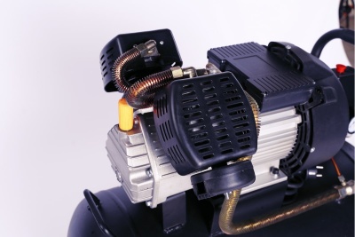 Компрессор POWER TECHNIC коаксиальный, 220В, 2300Вт, 440 л/мин, ресивер 100 л ACD440/100