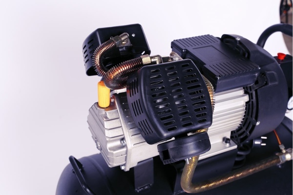Компрессор POWER TECHNIC коаксиальный, 220В, 2300Вт, 440 л/мин, ресивер 100 л ACD440/100