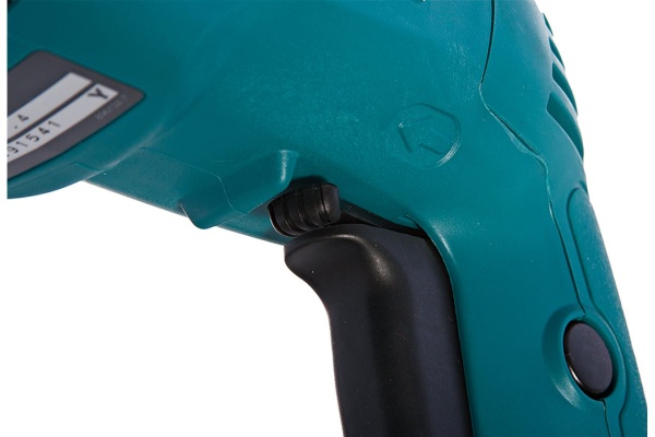 Перфоратор Makita HR 2020