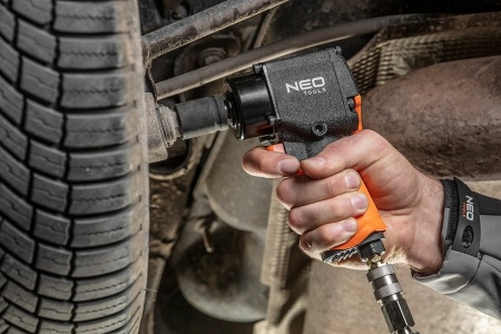 Пневматический ударный гайковерт NEO Tools 1/2", 680 Нм 14-004