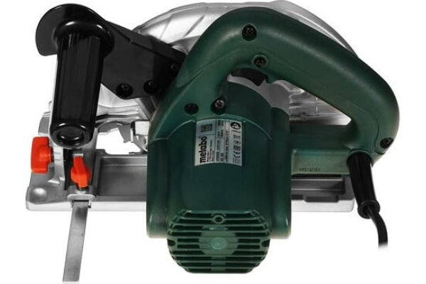 Дисковая пила Makita HS6601