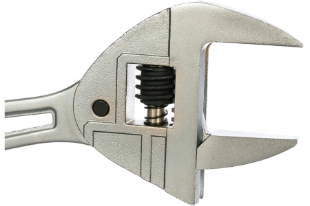 Разводной ключ с трещоткой 200х50 мм Inforce 06-05-87