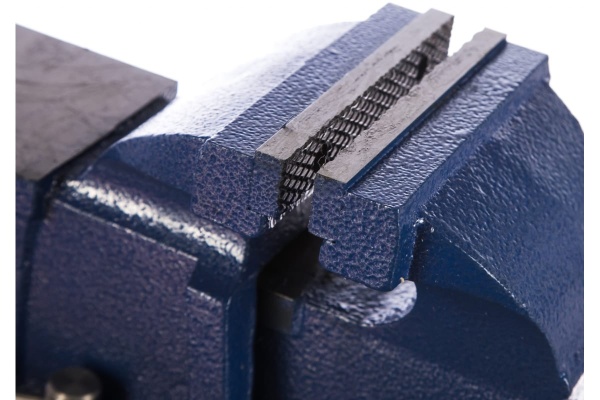 Поворотные слесарные тиски Энкор 125 мм 20085