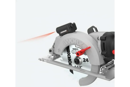 Дисковая пила DEWALT DWE 550