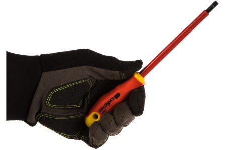 Диэлектрическая отвертка СИБРТЕХ SL5,5*125mm 12933