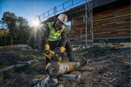 Цепная пила DEWALT FLEXVOLT DCM575N