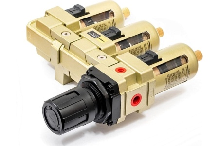 Блок подготовки воздуха СФ-25.5.1 три фильтрующих элемента Кедр 8020843 Блок подготовки воздуха СФ-25.5.1 три фильтрующих элемента Кедр 8020843