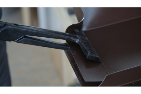 Клещи STUBAI прямые,широкие, с длинным плечом, ширина 180 282318