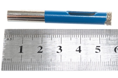 Алмазное трубчатое сверло по керамике и стеклу ЗУБР Профессионал Р60, трехгранный хвостовик, 8 мм, для дрели 29850-08 Алмазное трубчатое сверло по керамике и стеклу ЗУБР Профессионал Р60, трехгранный хвостовик, 8 мм, для дрели 29850-08