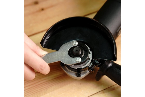 Угловая сетевая шлифмашина DEKO DKAG1150063-2205 063-2205
