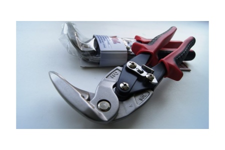 Вертикальные левые ножницы по металлу MALCO AV8 EV