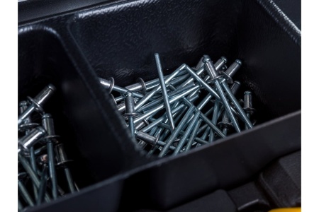 Литой ручной заклепочник Inforce в кейсе, с набором заклепок 2.4-4.8 мм 06-14-101