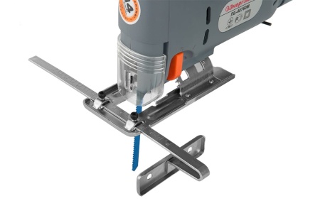 Лобзик Энергомаш ЛБ-40760М