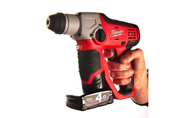 Аккумуляторный перфоратор Milwaukee M12 H-402C 4933441164