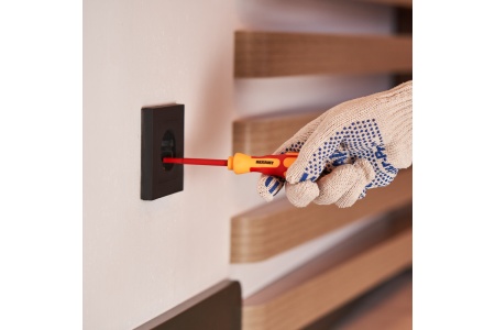 Крестовая отвертка электрика REXANT PH 0х75 мм 12-4715