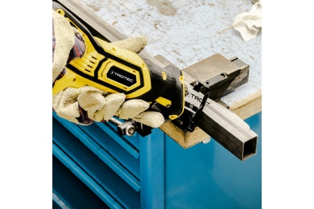 Аккумуляторная сабельная пила TROTEC PRCS 10-20 V 4431000110