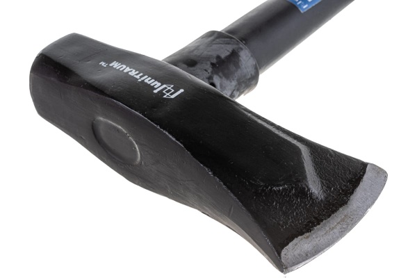 Кованый топор-колун 3600г UNITRAUM UN-FA3600