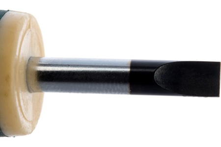 Шлицевая магнитная отвертка ROCKFORCE Profi S2 SL6.5х30мм на пластиковом держателе RF-70365030