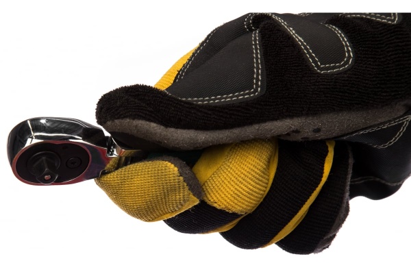 Трещотка Jonnesway R4202 с шарниром 1/4"DR Трещотка Jonnesway R4202 с шарниром 1/4"DR