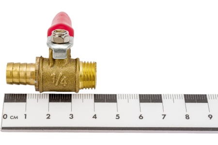 Краник латунный елочка 10 мм - резьба наружная 1/4" Pegas pneumatic 4417