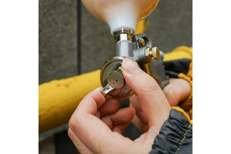 Пневматический краскопульт с верхним бачком DEKO DKSG02 018-1120