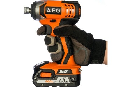 Импульсный винтоверт в кейсе AEG BSS18C LI-202C 4935459899