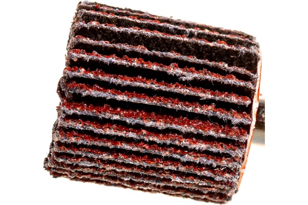 Круг лепестковый (20x20x6 мм; Р60) для дрели MATRIX 74101