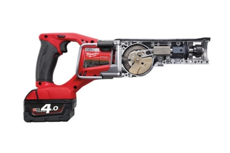 Аккумуляторная сабельная пила Milwaukee M18 CSX-0X кейс HD BOX 4933451428