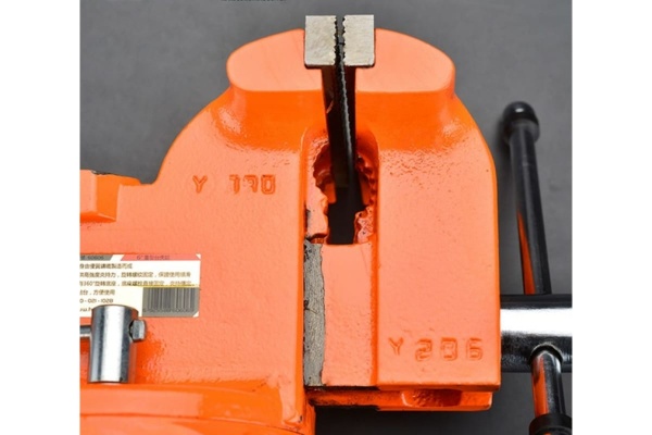 Тиски HARDEN профессиональные, 6 кг 600608