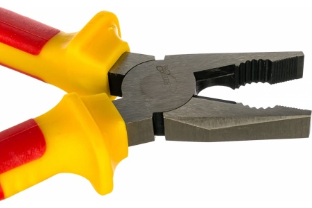 Комбинированные плоскогубцы MATRIX 16901