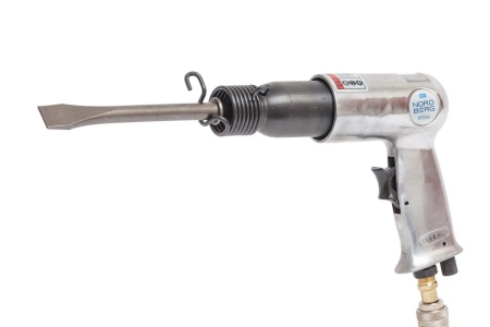 Пневмомолоток с комплектом насадок в кейсе NORDBERG NP5066K ECO