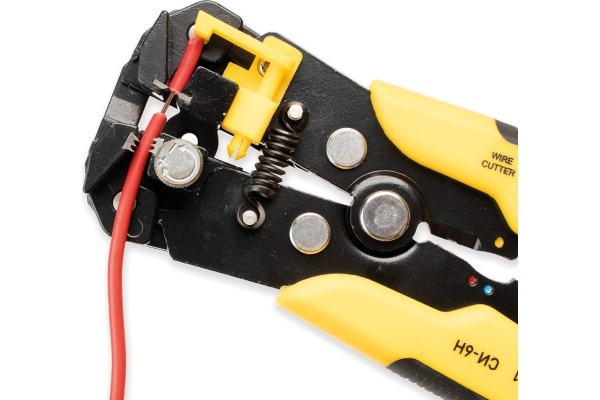 Устройство для снятия изоляции SHTOK СИ-6H 06011 Устройство для снятия изоляции SHTOK СИ-6H 06011