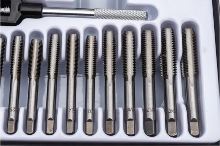 Метрический и дюймовый набор метчиков и плашек ROCKFORCE 60 предметов RF-M060-3