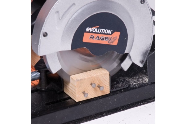 Многоцелевой отрезной станок Evolution RAGE 4 185мм 081-0008 Многоцелевой отрезной станок Evolution RAGE 4 185мм 081-0008