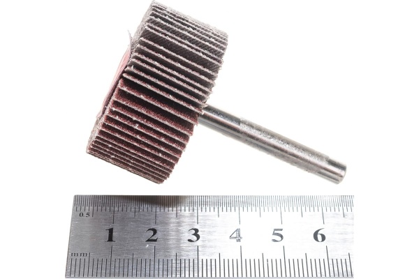 Круг шлифовальный лепестковый с оправкой на шпильке (40х20х6 мм; P80) MESSER 11-40-080