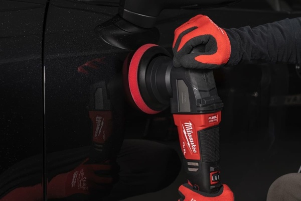 Аккумуляторная полировальная машина Milwaukee FDAP15-0 M18 4933478834 Аккумуляторная полировальная машина Milwaukee FDAP15-0 M18 4933478834
