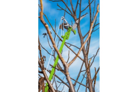 Сучкорез (гусеничный, с передачей, с садовой ножовкой) VERTO 15G260