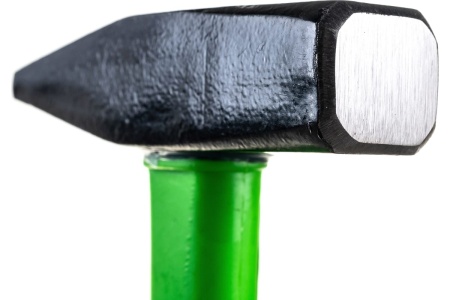 Слесарный молоток СИБРТЕХ 400 г, фибергласовая обрезиненная рукоятка 10321