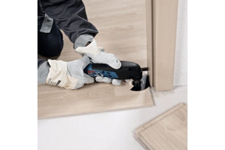 Аккумуляторный резак Bosch GOP 10.8 V-LI + комплект оснастки 36 единиц 0.601.858.00D