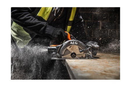 Аккумуляторная отрезная машина Milwaukee M12 FCOT-422X FUEL 4933464619