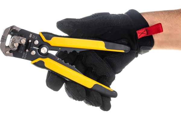 Стриппер IEK автоматический PROFI СИ-6м TFS10-3-06