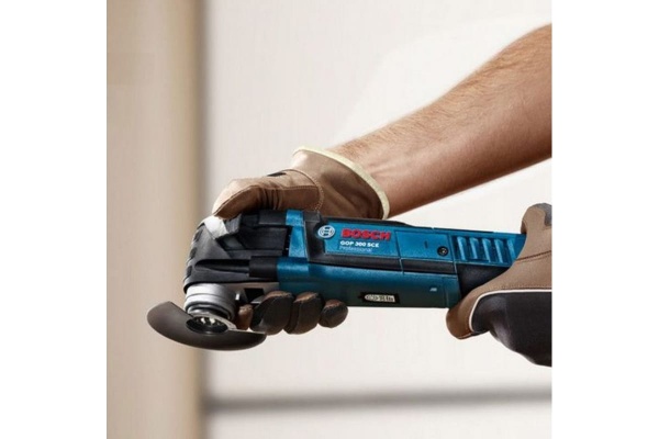 Резак реноватор Bosch GOP 300 SCE 0.601.230.500