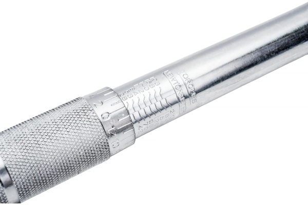 Динамометрический ключ ЭВРИКА 1/2DR 28-210Nm 470мм ER-30470