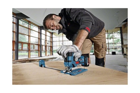 Аккумуляторный лобзик Bosch GST 18 V-LI S 0.601.5A5.102