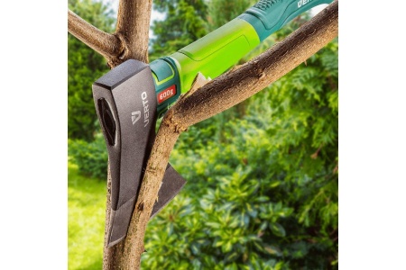 Универсальный топор с топорищем из стекловолокна, 860 г, вес обуха 600 г VERTO 05G201